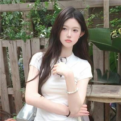 他的摩托车，她的岛